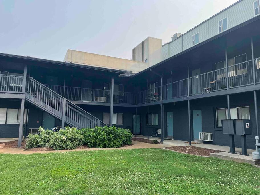 Walk To 12 South, 7 Min To Downtown, Free Parking! Daire Nashville Dış mekan fotoğraf